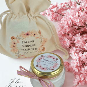 bougie fête des mères personnalisée 65ml + pochon surprise en coton bleue (copie)