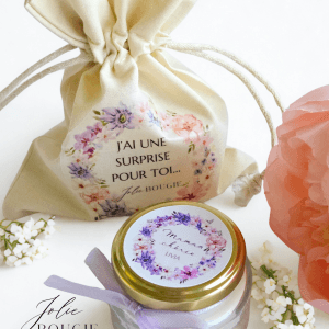 bougie fête des mères personnalisée 65ml + pochon surprise en coton lilas